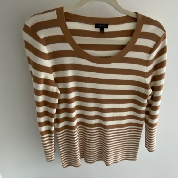 Talbots Small, brown & white striped cotton/rayon blend long sleeve, scoop neck. - Picture 5 of 16